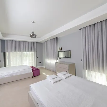 Villa Bitez Luxury *